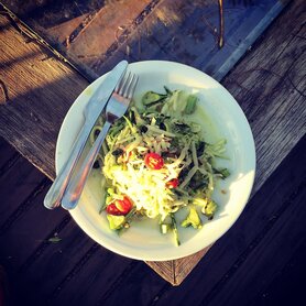 @nathybraile mais uma vez provando que comer saudável pode ser ultra gostoso, fácil e rápido de preparar. *até pra caras como eu que não são “grandes” cozinheiros rss
                        #gratidãonature